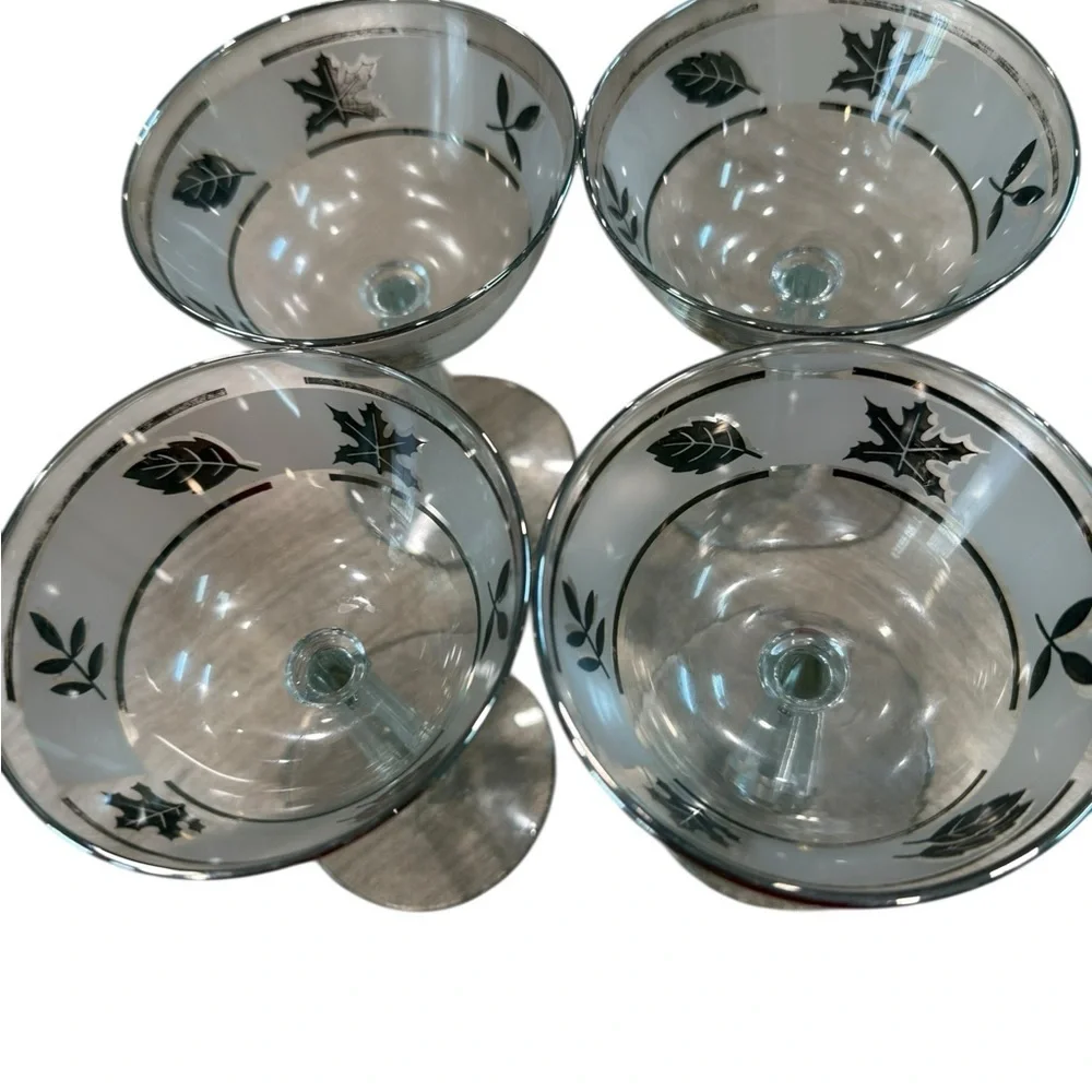 Libbey Set of 4 Silver Foliage Champagne Coupes Frosted Vintage Sleek 5 5/8 in